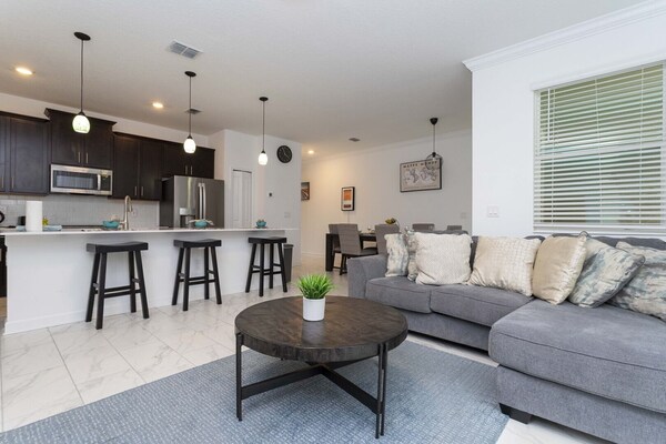 4br/3ba Private Pool Storey Lake Resort Best Location Near Disney! - Kissimmee, FL