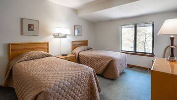 8 Schlafzimmer, Bügeleisen/Bügelbrett, kostenloses WLAN, Bettwäsche