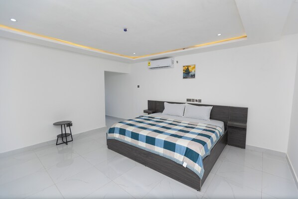 1 bedroom, desk, iron/ironing board, free WiFi