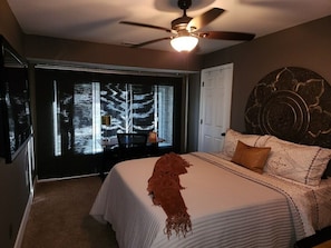 2 عدّة غرف نوم ومكواة/لوح كي وخدمة الإنترنت وملاءات أسرّة