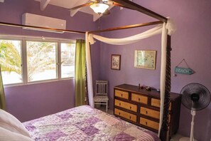 WiFi, bed sheets, wheelchair access