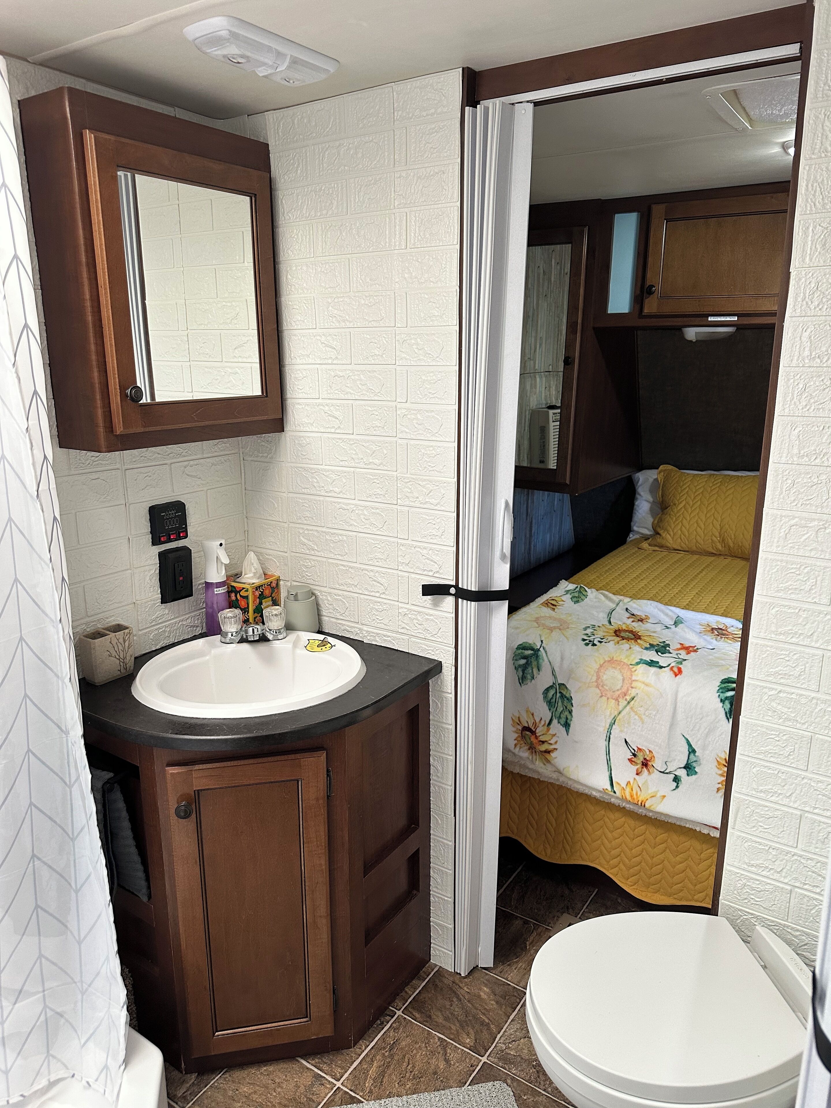 1 多间卧室、熨斗/熨衣板、免费 WiFi、床单