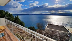 Unclassified image, 3 of 26, button - Holiday apartment with balcony (Stanići)