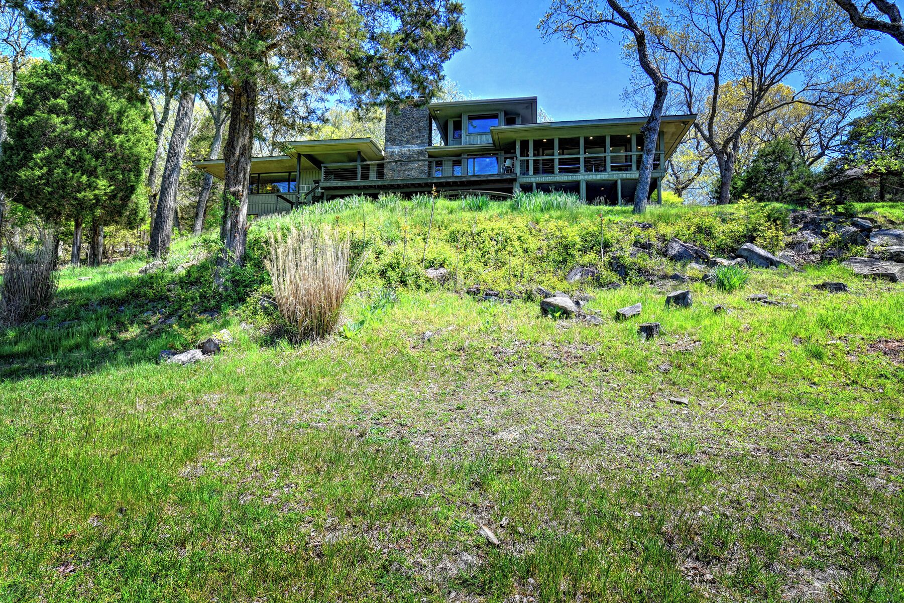 المنشأة من الخارج