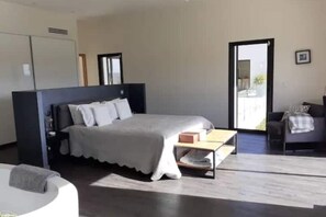 4 chambres, fer et planche à repasser, Wi-Fi, literie fournie