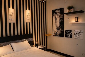 3 habitaciones, tabla de planchar con plancha, wifi y ropa de cama