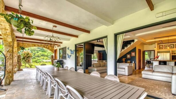 Imagen sin descripción, 1 de 6, botón