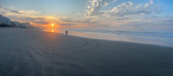 Apartment in Praia Grande with parking, close to the sea