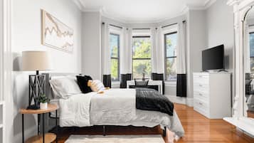 2 chambres, fer et planche à repasser, Wi-Fi, draps fournis