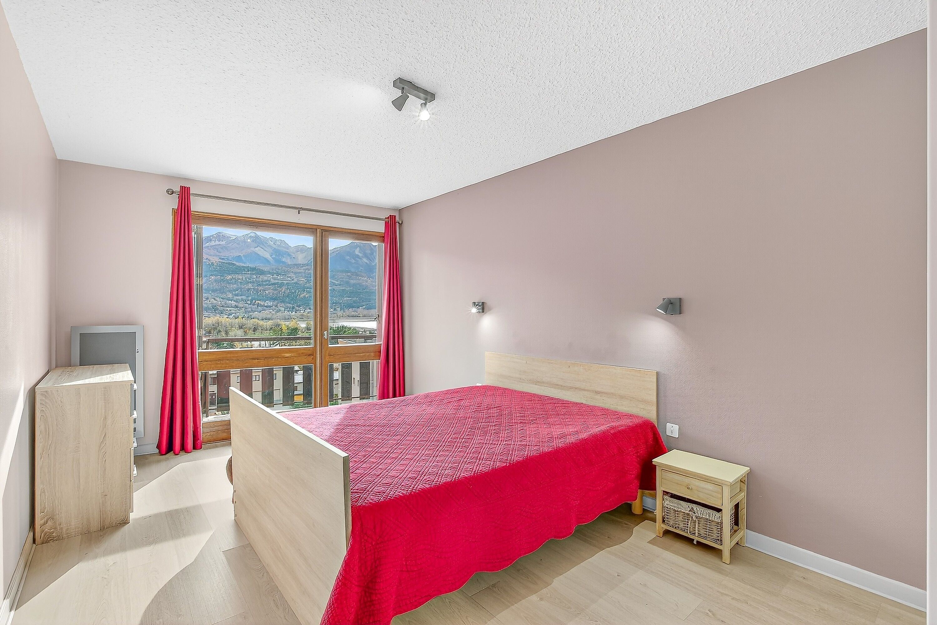 2 camere, ferro/asse da stiro, Wi-Fi