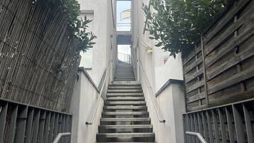 Enceinte de lâhĂ©bergement