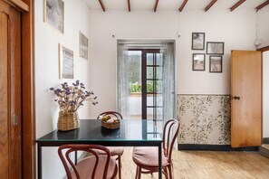 Dining - Rural House 'La Estrella' with Mountain Views, Private Terrace and Wi-Fi (Hermigua)