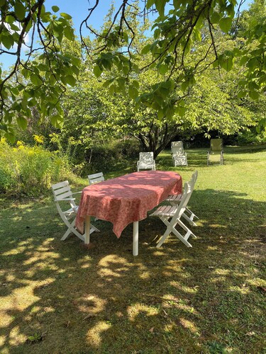 Large family home in the country - sleeps 8