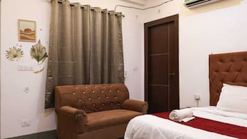 Premium bedding, rollaway beds, free WiFi, bed sheets