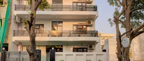 Fachada da propriedade