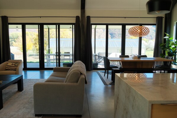 تلفزيون، مدفأة