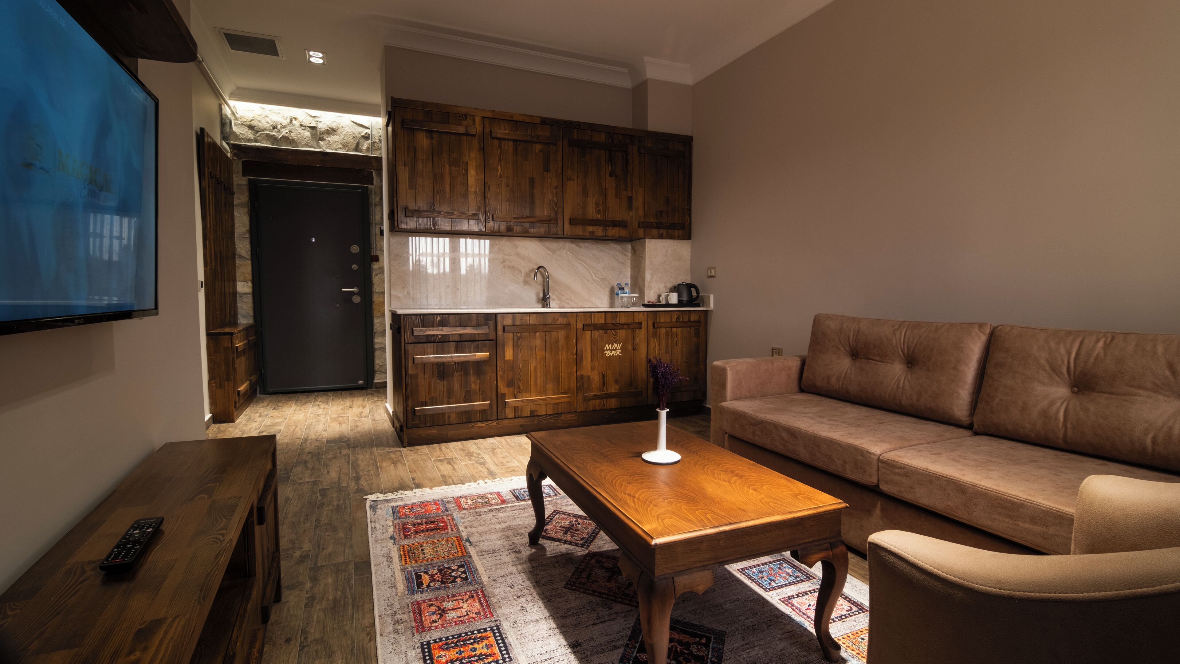 豪華套房, 花園景觀 | 私人廚房 | 小冰箱、電熱水壺、兒童餐椅