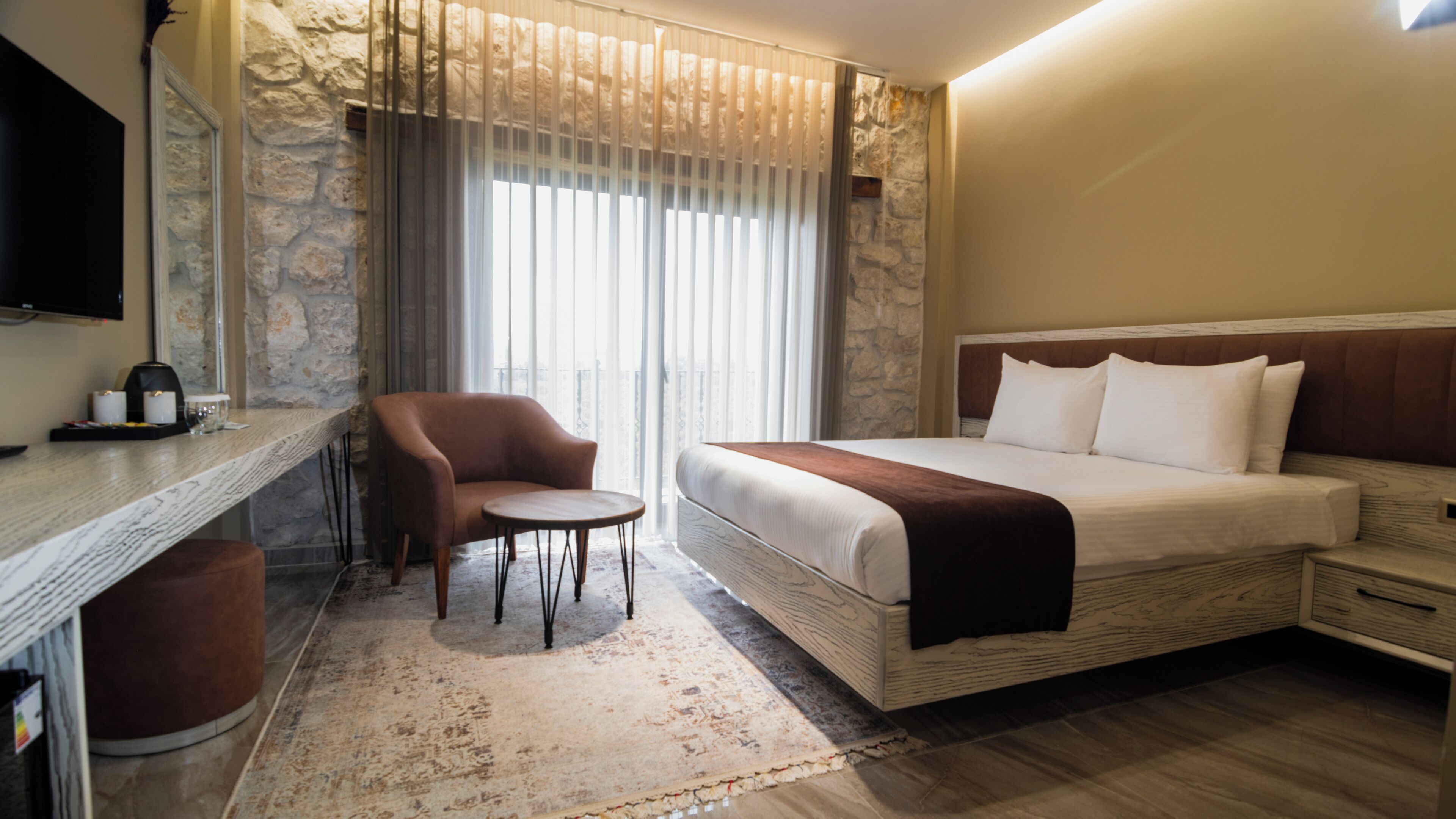 高級寢具、免費迷你吧物品、客房內保險箱、書桌