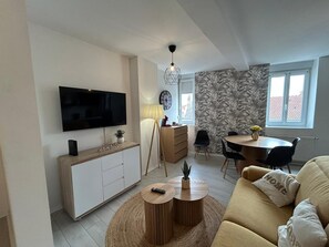 TV