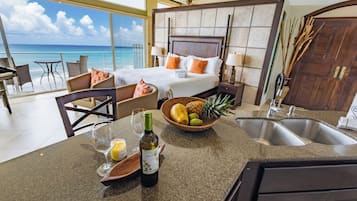 Studio Suite, Multiple Beds, Kitchen, Ocean View | Free WiFi