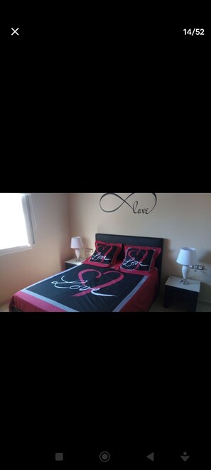 3 dormitoris, planxa i posts de planxar, wifi i roba de llit 