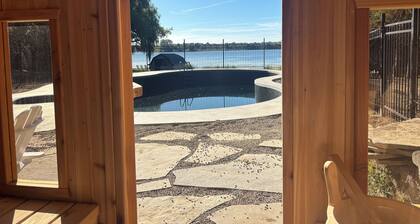 Tackle Box Retreat: Waterfront Escape with Fishing, Spa, Sauna, Pool & Gym