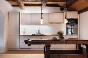 Fridge, microwave, oven, stovetop - FUX in HØV design. Silence. Allgäu (Altusried)