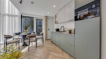 Microwave, stovetop, dishwasher