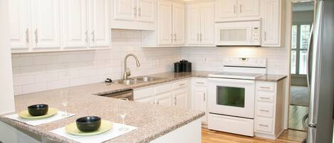 Microones, forn, placa de cuina i rentaplats