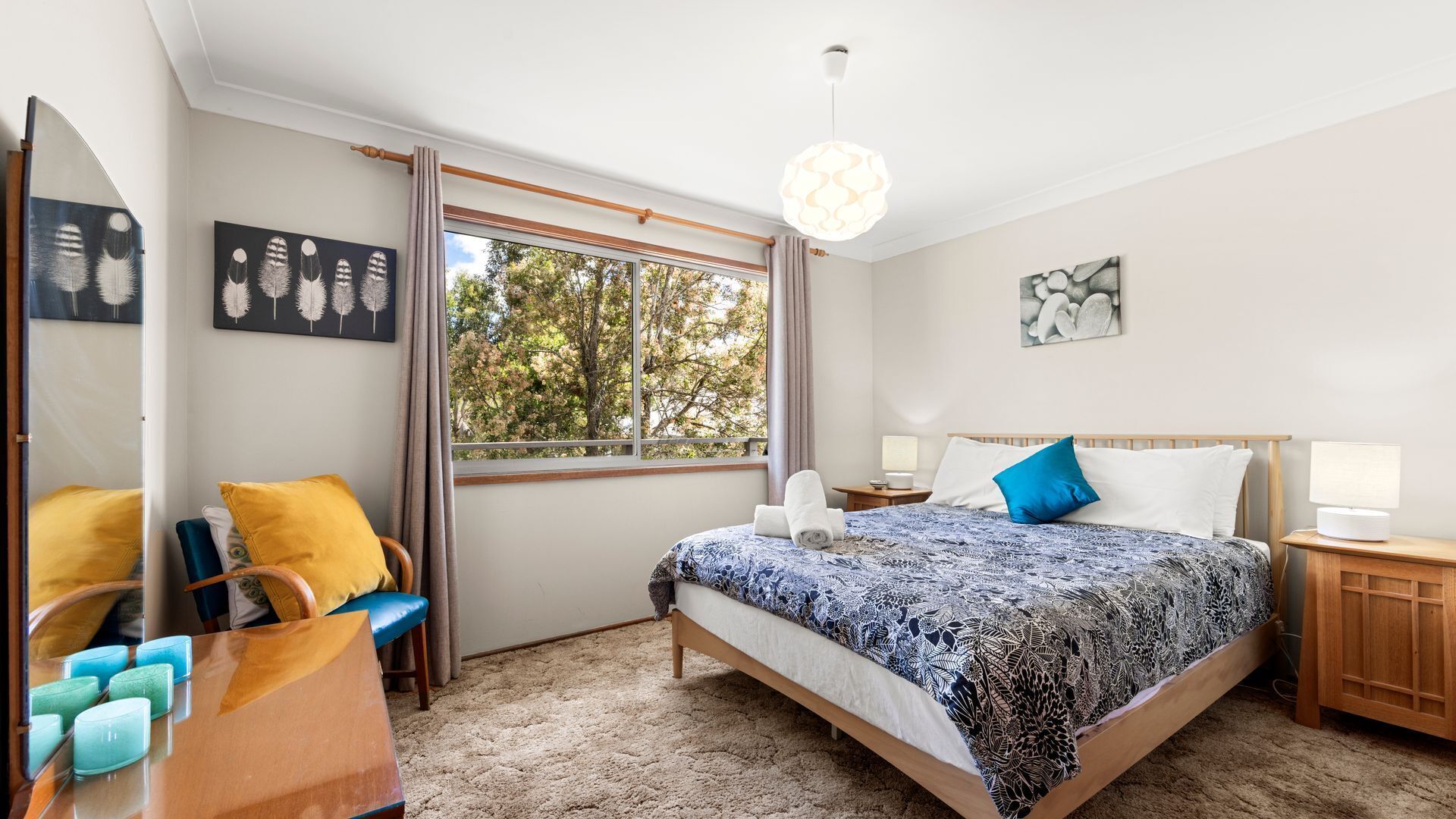 3 bedrooms, iron/ironing board, travel crib, free WiFi