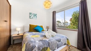 3 chambres, fer et planche à repasser, lit parapluie, Wi-Fi gratuit