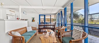 Shelleys - Pet Friendly - Short Walk to Beach