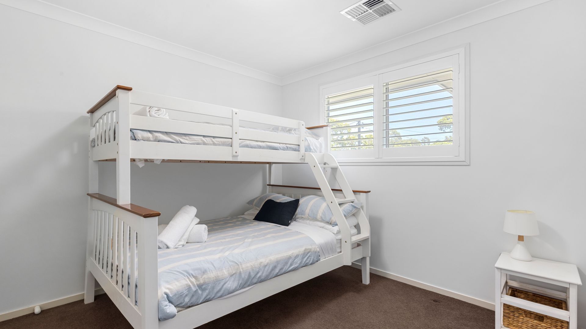 6 bedrooms, iron/ironing board, travel cot, free WiFi