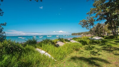 Banksia Cottage - Pet Friendly Waterfront