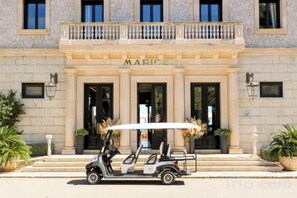 Exterior - Hotel Hospes Maricel & Spa (Ca's Catala)