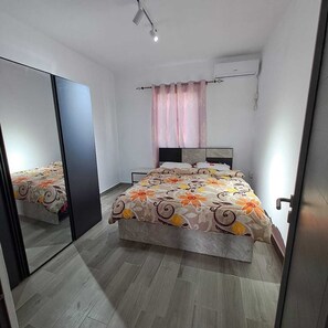 3 Schlafzimmer, Bügeleisen/Bügelbrett, WLAN, Bettwäsche