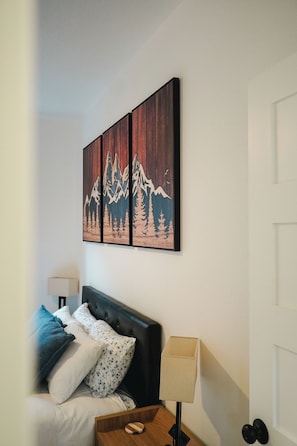 2 habitaciones, tabla de planchar con plancha y wifi gratis 