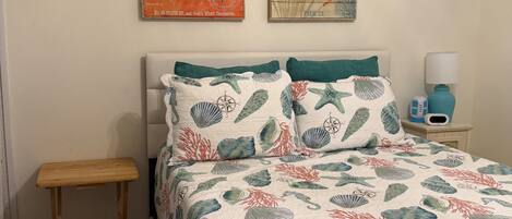 2 chambres, fer et planche Ă repasser, Wi-Fi, literie fournie