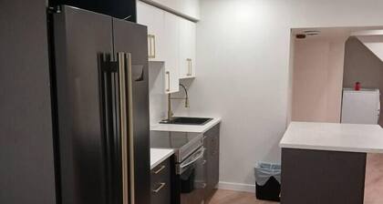 Smart & Affordable Stay, Opp. YMCA For Work/Travel