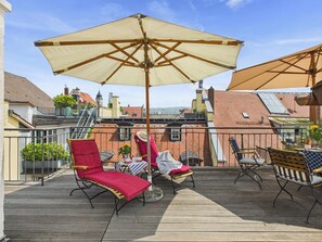 Terrace/patio - Cozy vacation apartment "Inselglück" - roof terrace, lake view, central (Lindau)