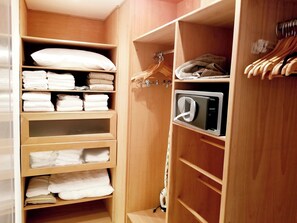 In-room safe, iron/ironing board, free WiFi