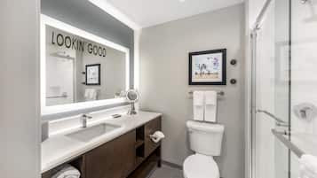 Standard Room, 2 Queen Beds, Non Smoking, Refrigerator & Microwave | Bathroom | Shower, hair dryer, towels, soap