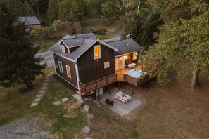 Exterior - Green Lakes Streamside Escape: Sauna & Hot Tub (Fayetteville)