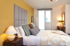 Appartement Luxe, vue ville | Fer et planche à repasser, Wi-Fi gratuit