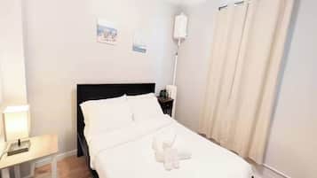 3 bedrooms, iron/ironing board, free WiFi, bed sheets