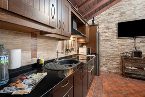 Luokittelematon kuva, 4 kautta 32, painike