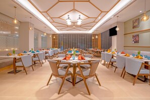 Restaurant - Park Inn By Radisson Lucknow Vikas Nagar (Lucknow)