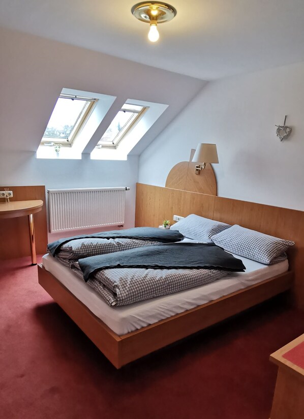 Double Room | Desk, laptop workspace, free WiFi - Hotel Restaurant Ampertal (Haag an der Amper)