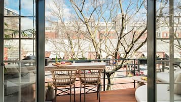 Apartment | 3 bedrooms, Internet