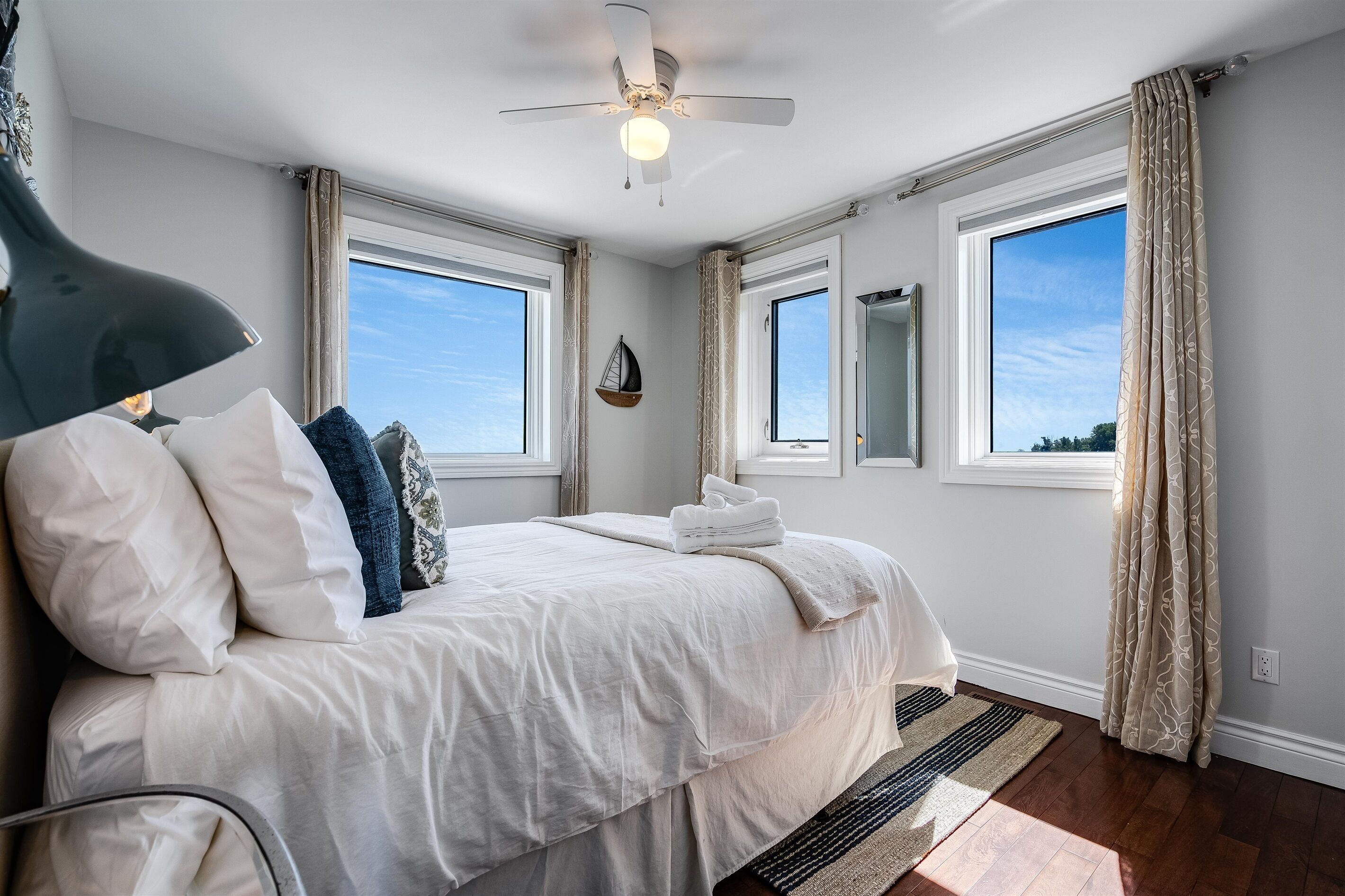 6 dormitorios, tabla de planchar con plancha, wifi y ropa de cama